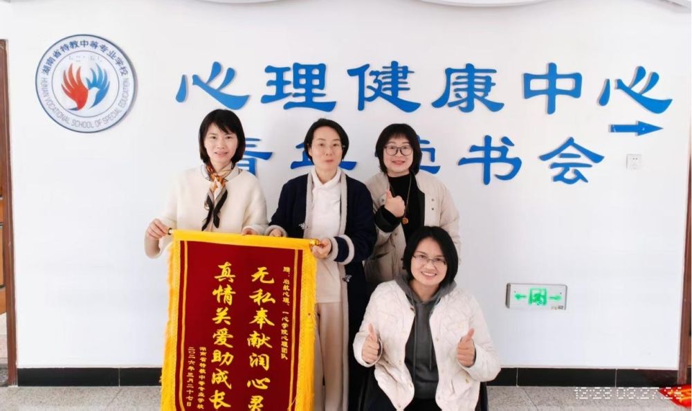 c28087b8933f3f715f9274df2cc41459.jpg c28087b8933f3f715f9274df2cc41459.jpg